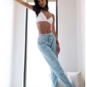 Alo Muse sweatpants in Celestial Blue size small